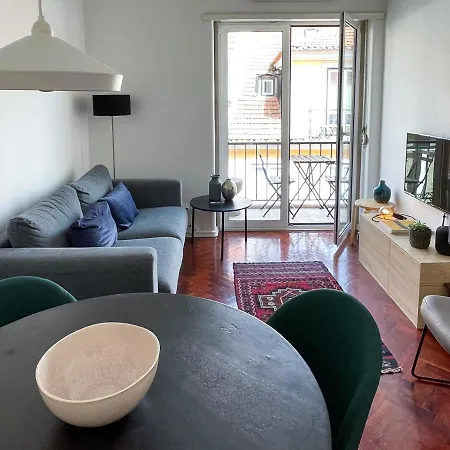 Apartment Claude Homes Rato Lisbon