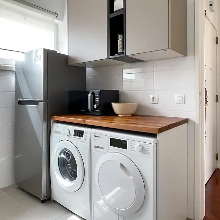 Claude Homes Rato Апартаменты