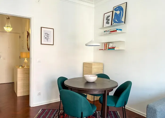 Claude Homes Rato * ליסבון