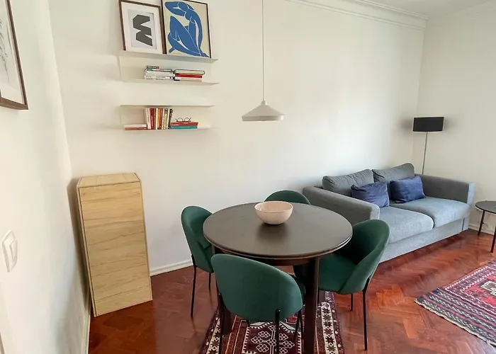 דירה Claude Homes Rato