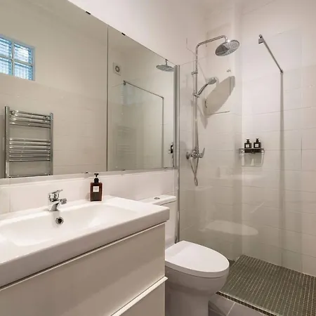 Claude Homes Rato 리스본