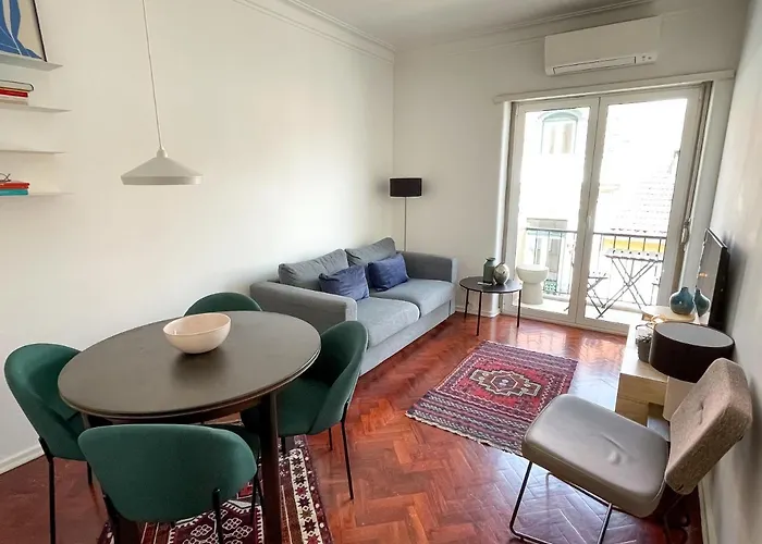 Claude Homes Rato Apartmán